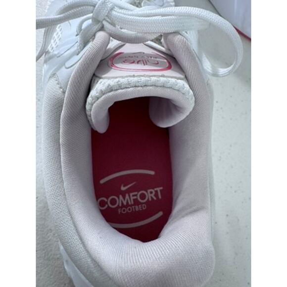 "NIKE" Renew ,Women's, In Season, TR 11, White Running, Tennis Shoes,Size 9.5 - Picture 6 of 7